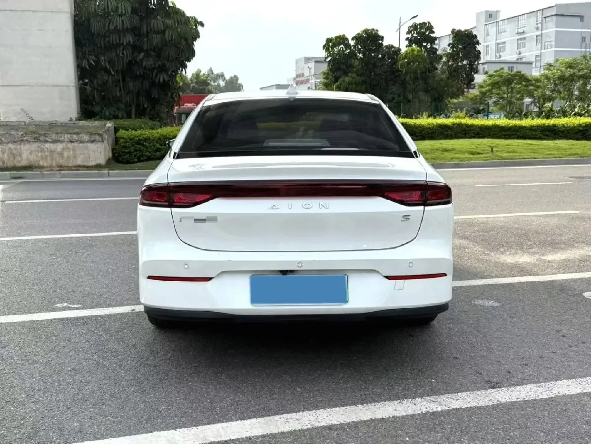 2018 GAC Trumpchi GS4 1.5T 152HP L4 6MT,autocango,china used car exporter,china ev exporter,chinese used car exporter,chinese used ev exporter