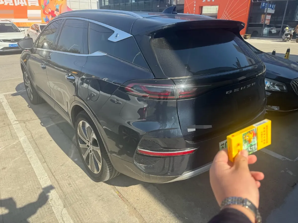 2023 Denza N8 1.5T 139HP L4 E-CVT PHEV 45.8KWH,autocango,china used car exporter,china ev exporter,chinese used car exporter,chinese used ev exporter