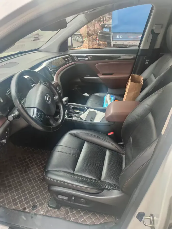 2017 GAC Trumpchi GS8 2.0T 201HP L4 6AT,autocango,china used car exporter,china ev exporter,chinese used car exporter,chinese used ev exporter