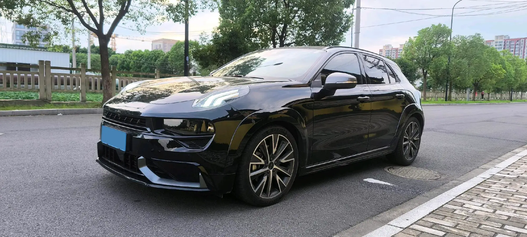 2021 LYNK&CO 02 Hatchback 2.0T 254HP L4 8AT