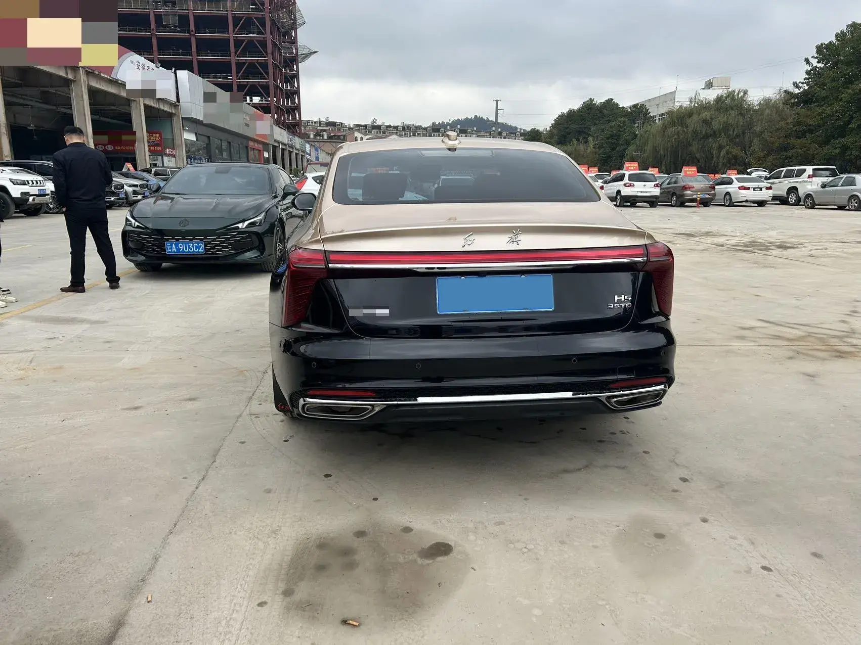 2023 HONGQI H5 thumbnail 4