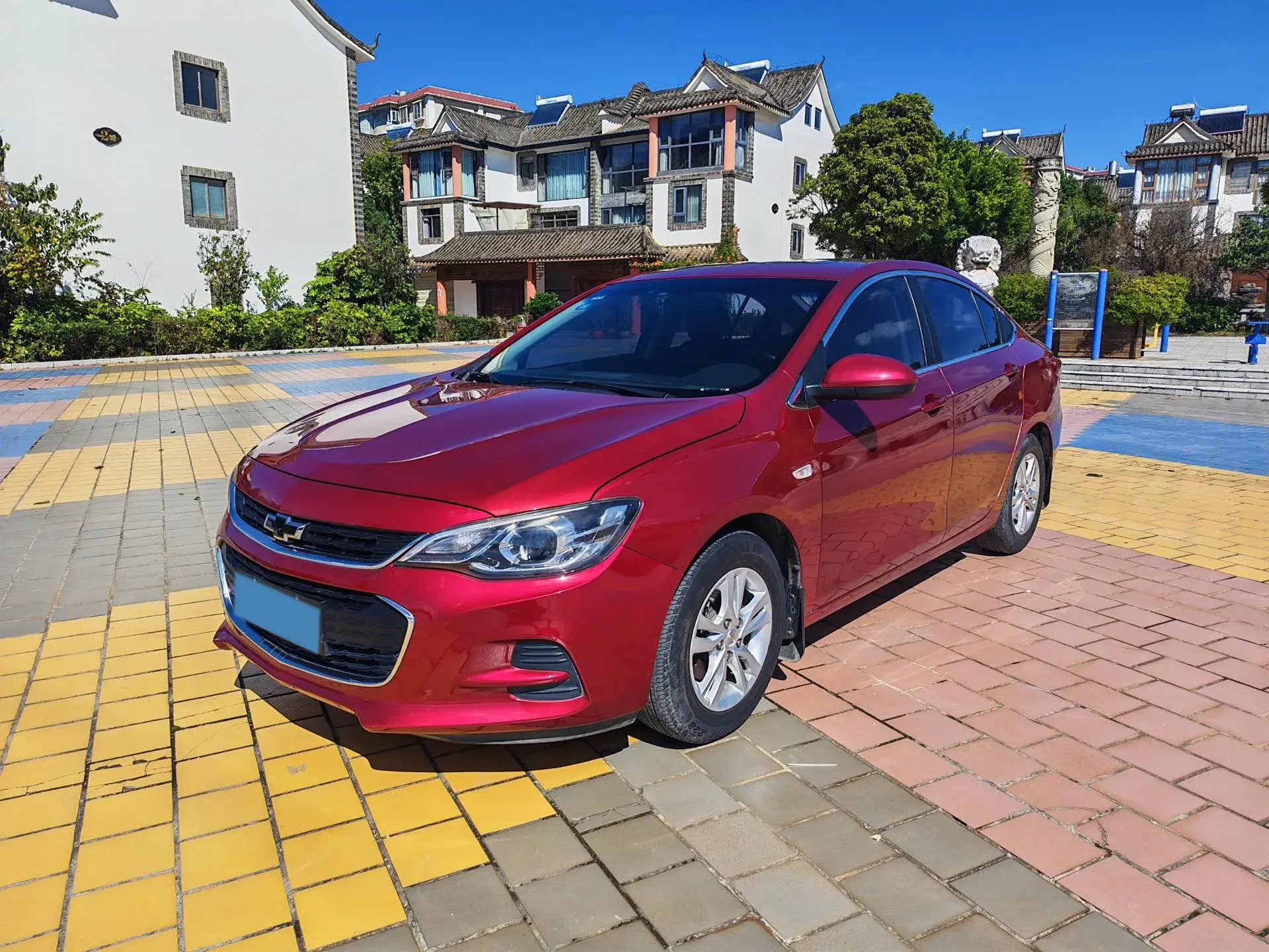 2019 CHEVROLET CAVALIER view 1