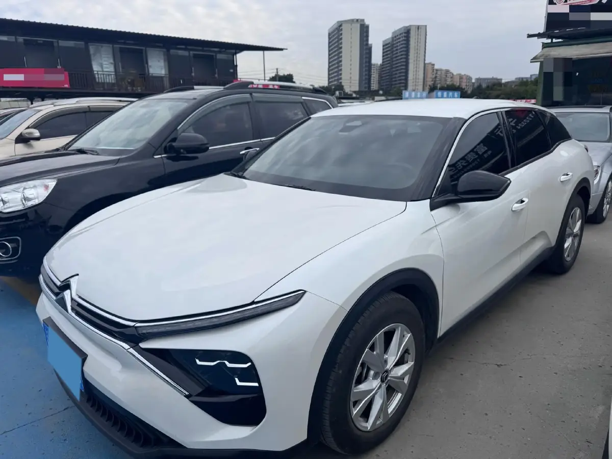2025 Citroen C5 X 1.6T 175HP L4 8AT