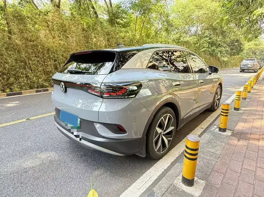 2022 VOLKSWAGEN ID.4 thumbnail 3