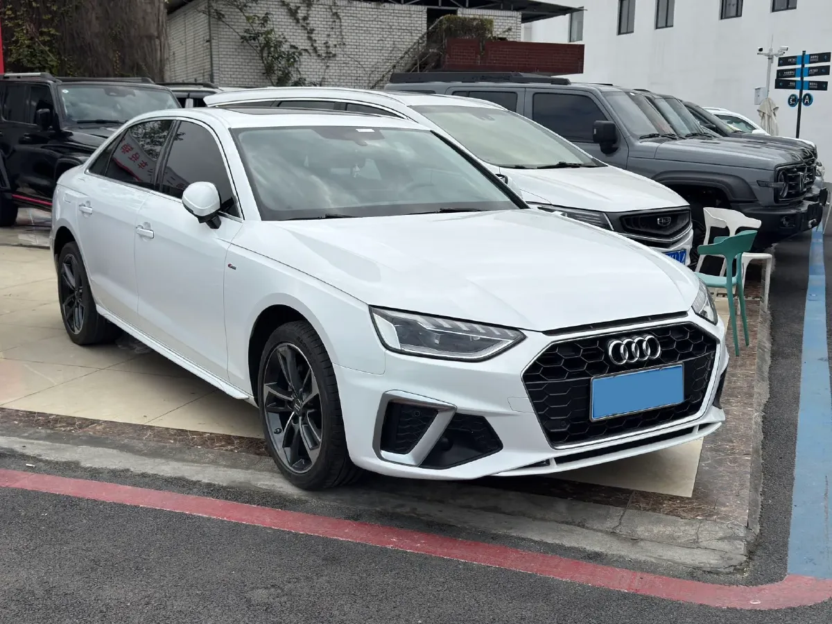 2020 Audi A4L 2.0T 150HP L4 7DCT,autocango,china used car exporter,china ev exporter,chinese used car exporter,chinese used ev exporter