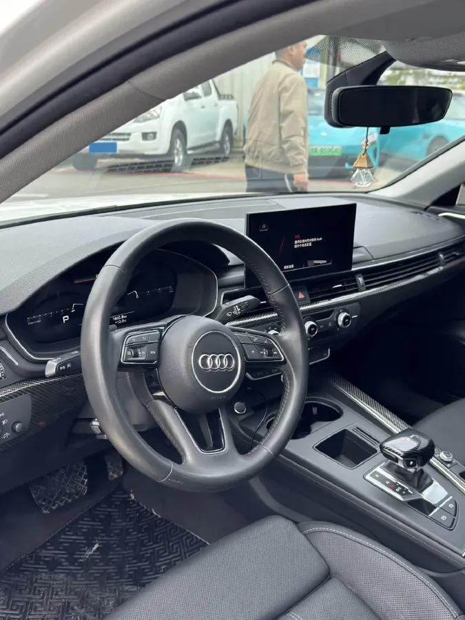 2020 Audi A4L 2.0T 150HP L4 7DCT,autocango,china used car exporter,china ev exporter,chinese used car exporter,chinese used ev exporter