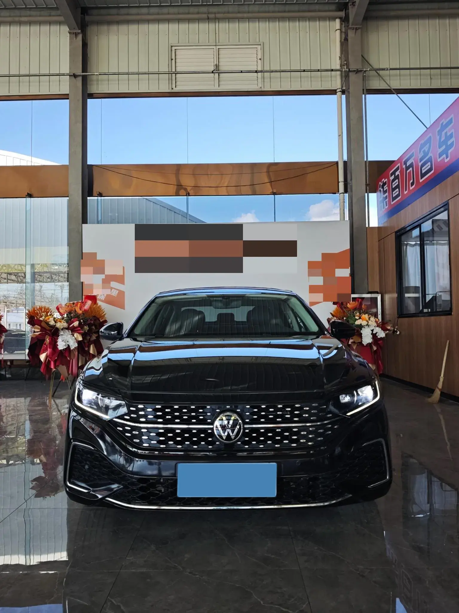 2022 VOLKSWAGEN PASSAT thumbnail 3