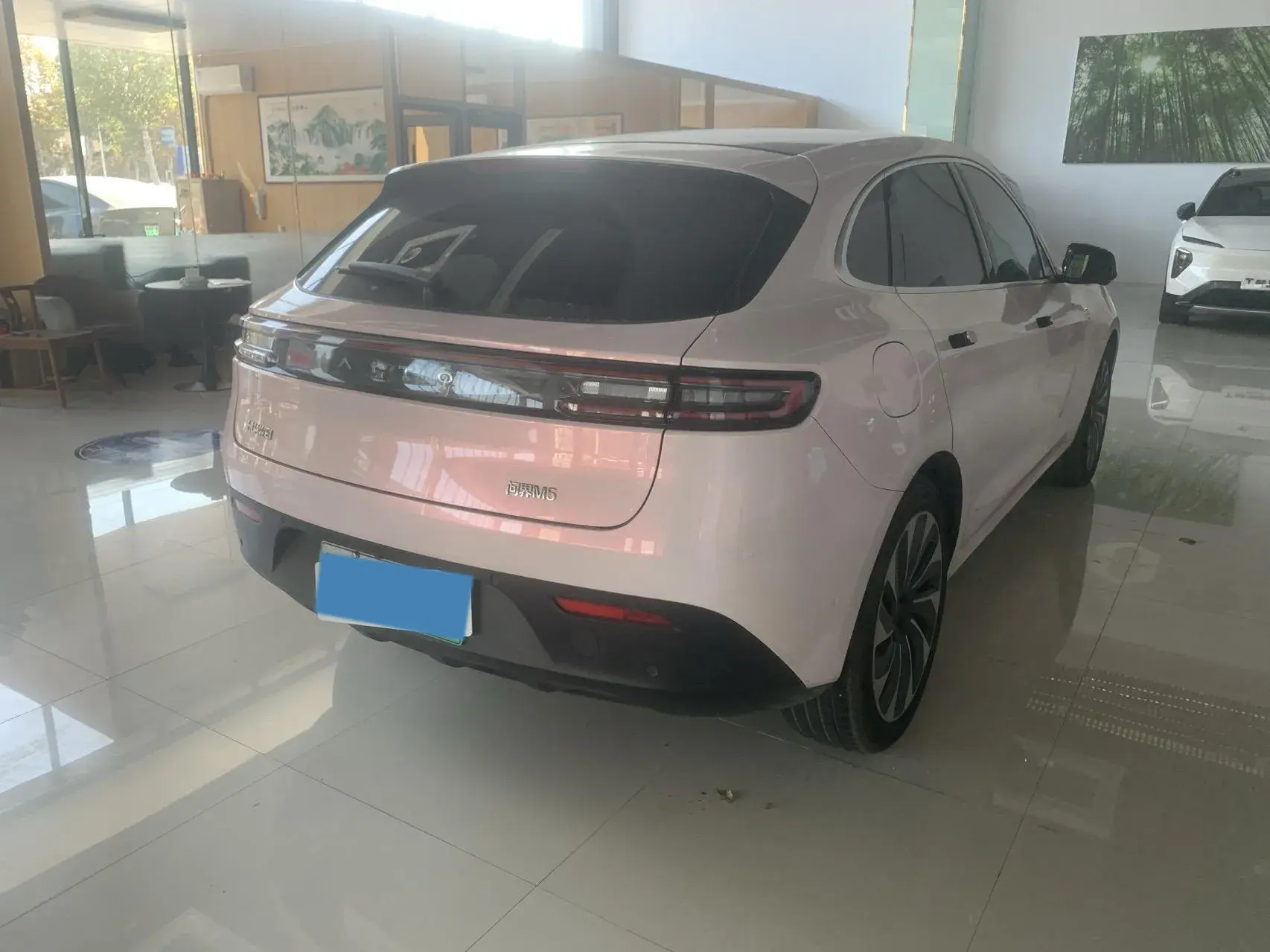 2022 AITO AITO thumbnail 4