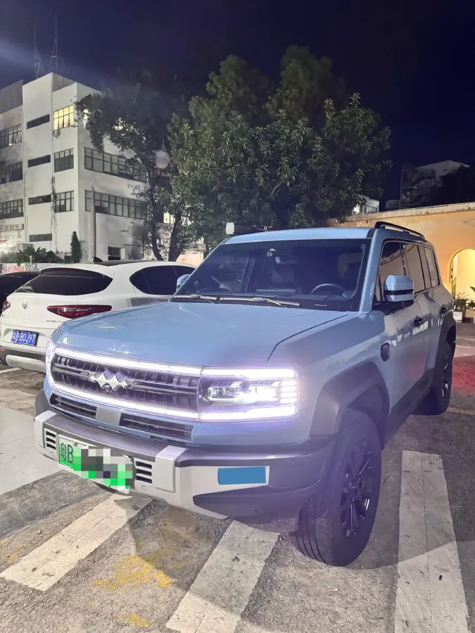 2023 FangChengBao Bao 5 1.5T 194HP L4 E-CVT PHEV 31.8KWH