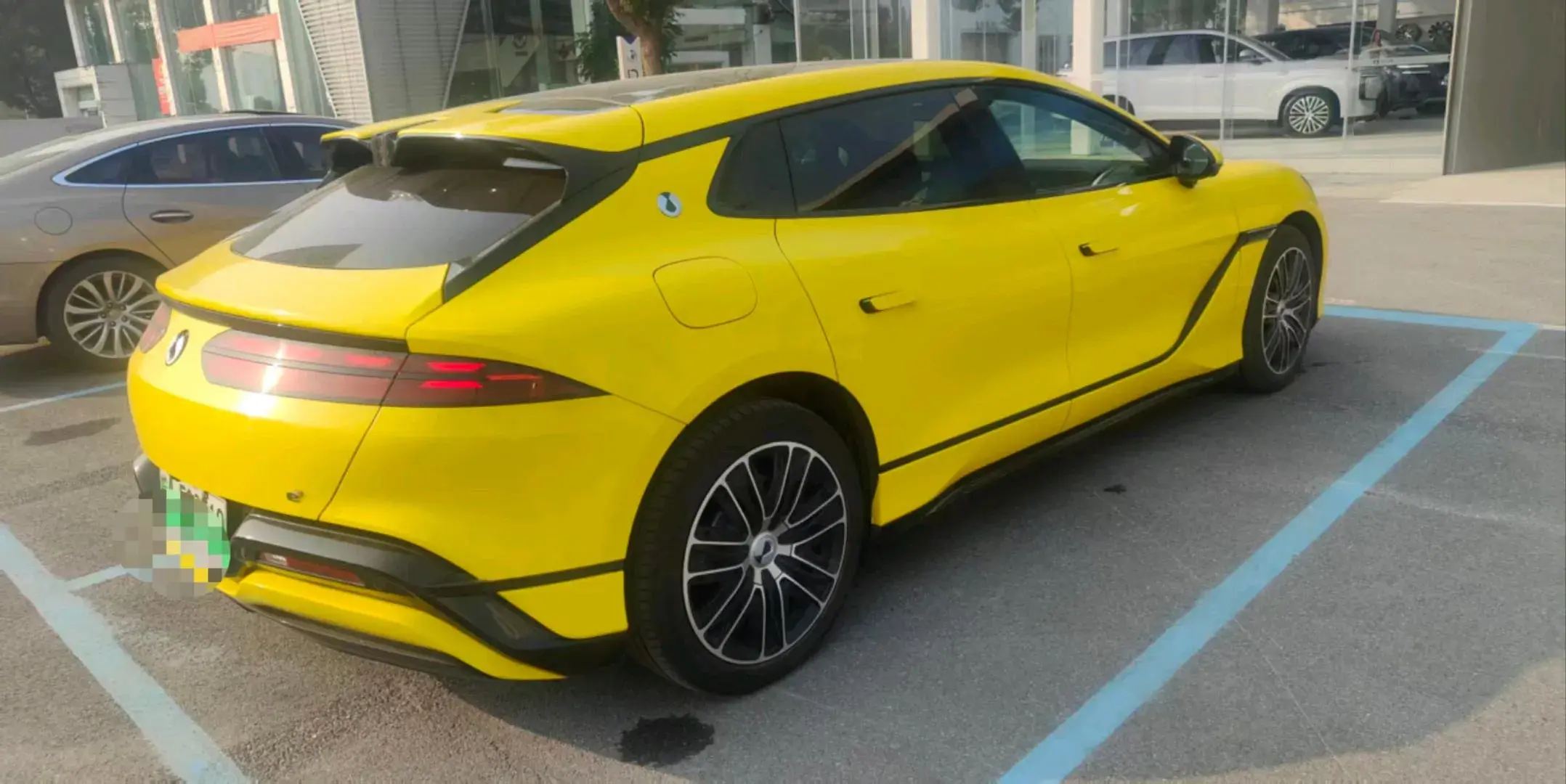 2024 DENZA DENZAZ9GT thumbnail 3