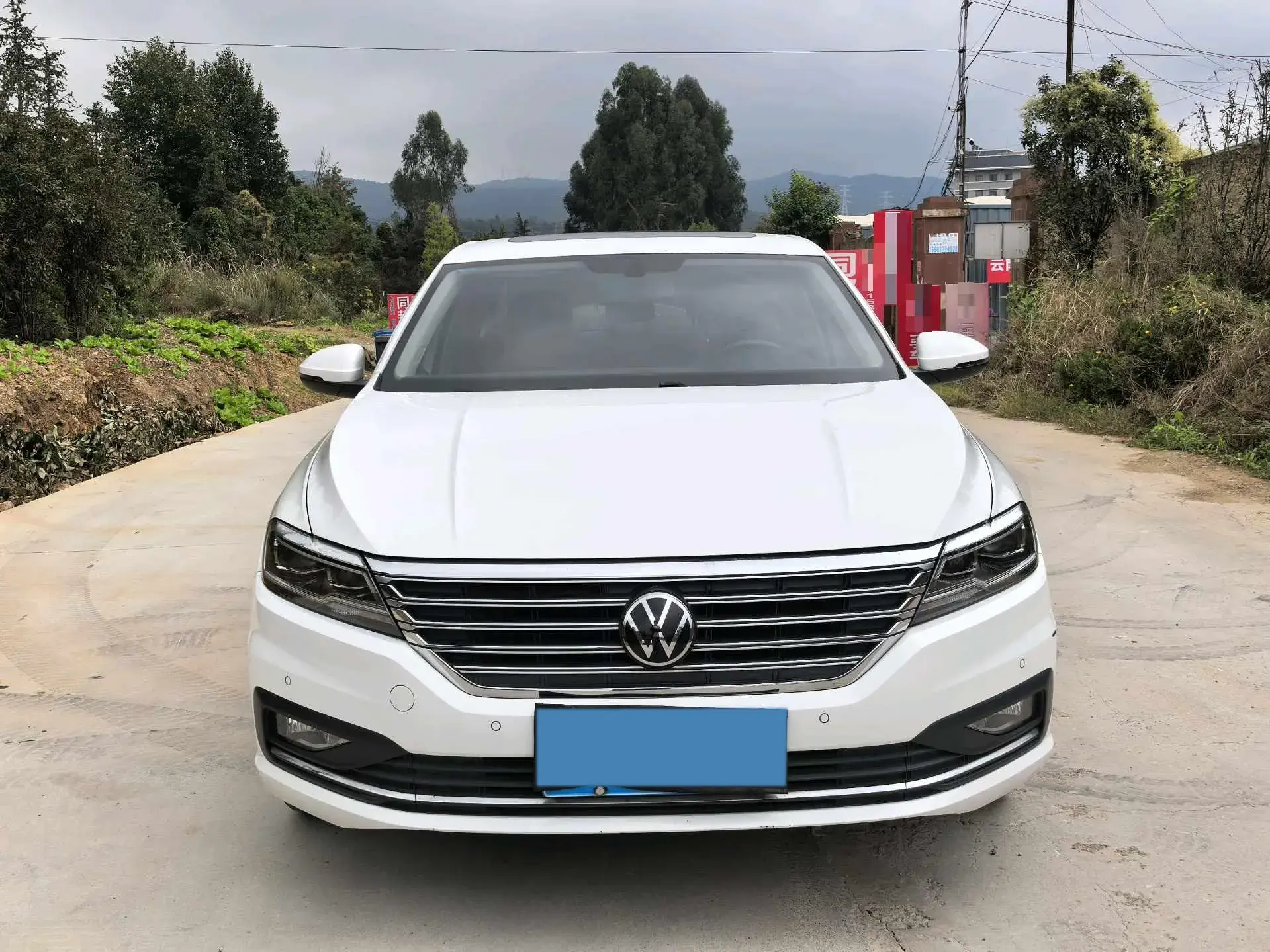 2019 VOLKSWAGEN LAVIDA thumbnail 2