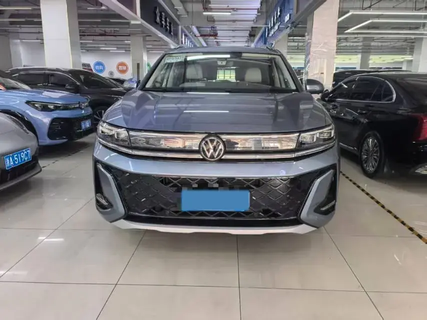 2023 VOLKSWAGEN TALAGON thumbnail 2