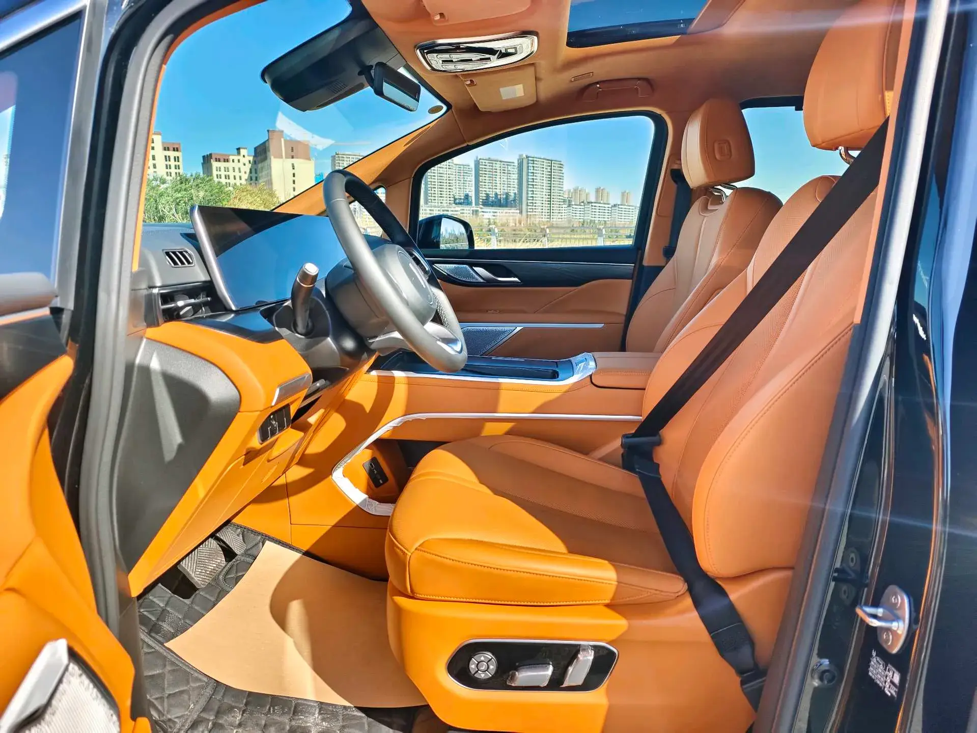 2024 VOYAH ZHUIGUANG thumbnail 4