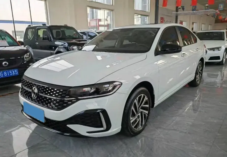 2023 VOLKSWAGEN LAVIDA view 1