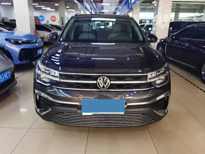 2024 VOLKSWAGEN THARU thumbnail 2