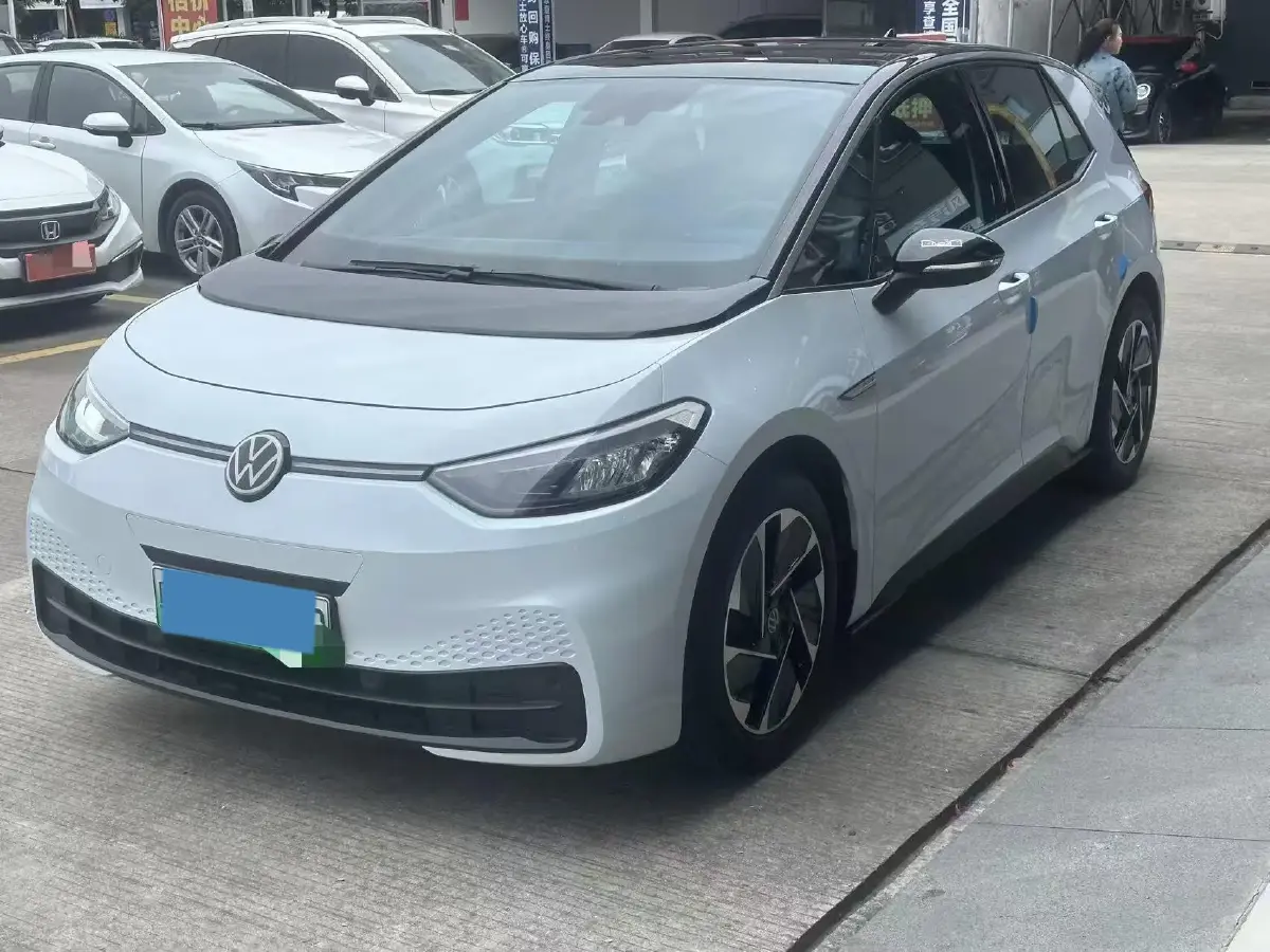 2023 Volkswagen ID.3 BEV 52.8KWH