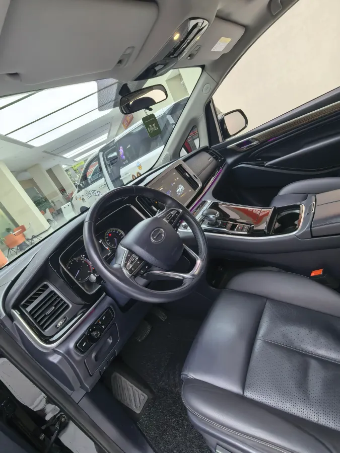 2021 GAC Trumpchi M8 2.0T 252HP L4 8AT,autocango,china used car exporter,china ev exporter,chinese used car exporter,chinese used ev exporter