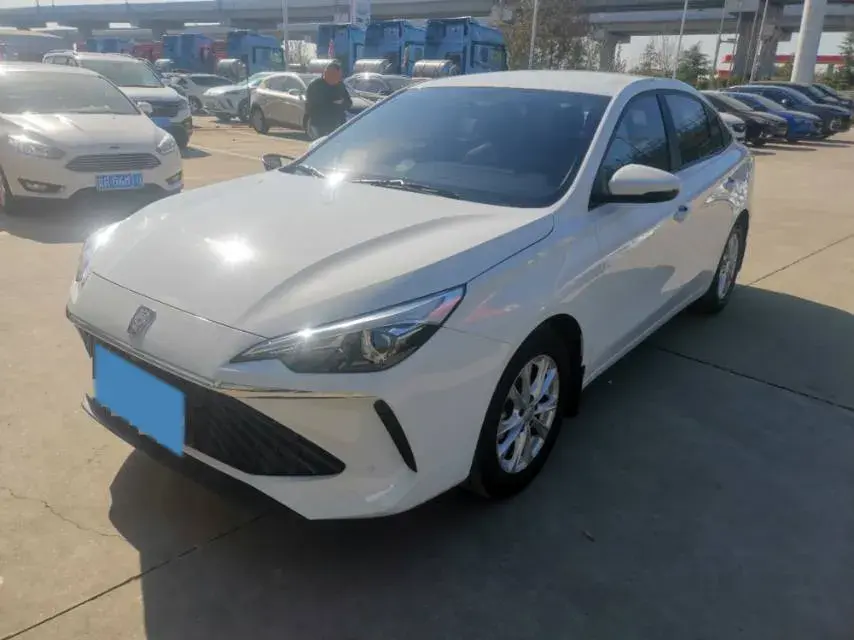 2023 ROEWE I5 view 1