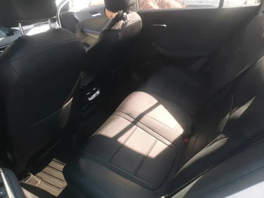 2023 ROEWE I5 thumbnail 4