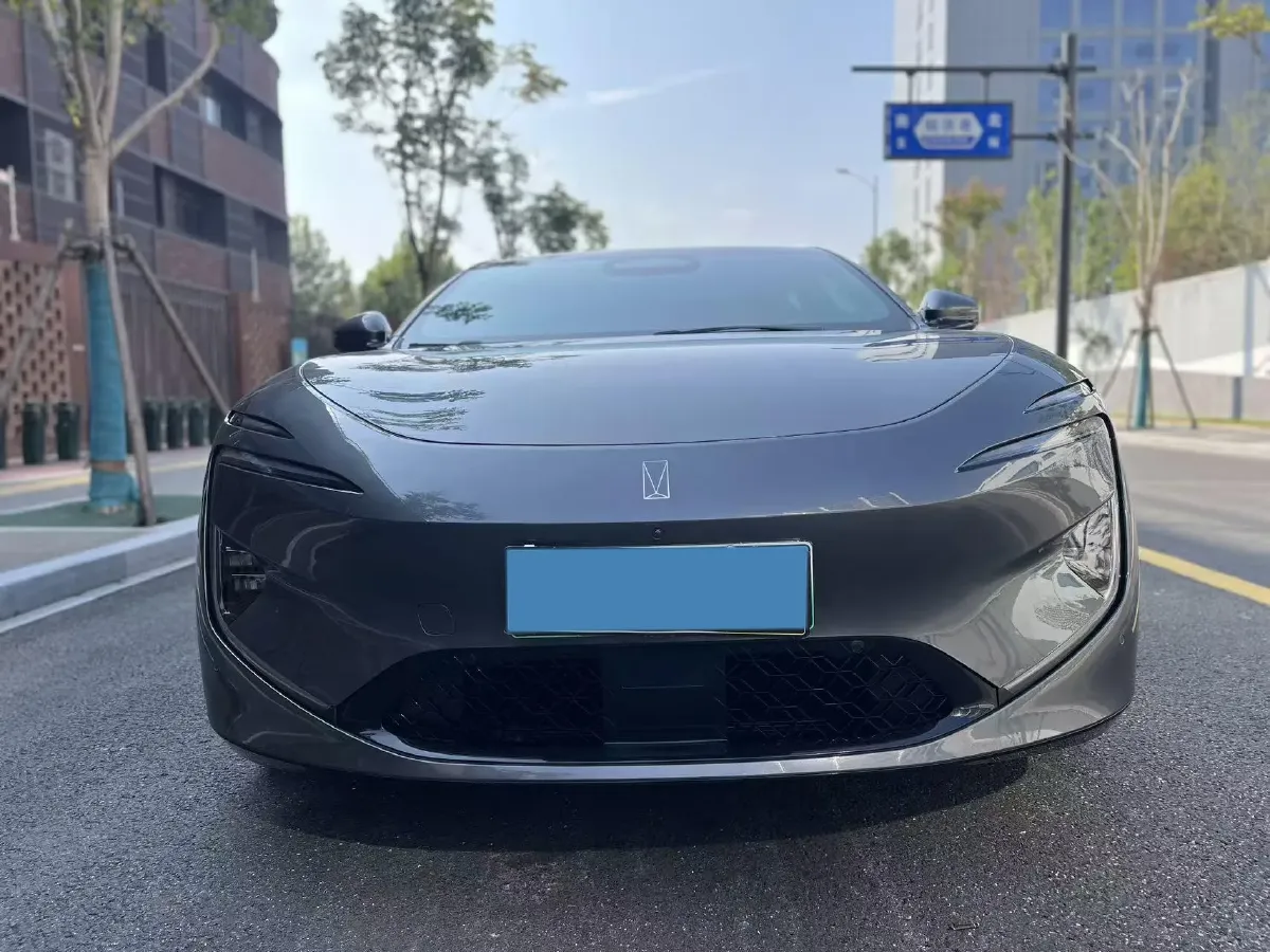 2025 Avatr 12 1.5T 156HP L4 REEV 39.05KWH,autocango,china used car exporter,china ev exporter,chinese used car exporter,chinese used ev exporter