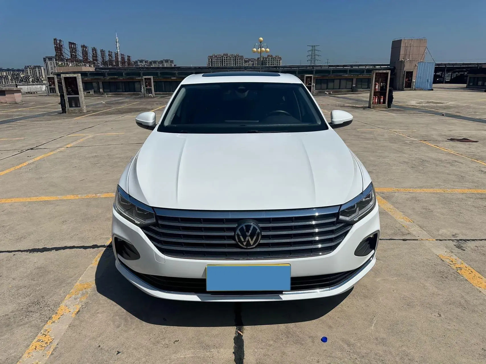 2023 VOLKSWAGEN LAVIDA thumbnail 2