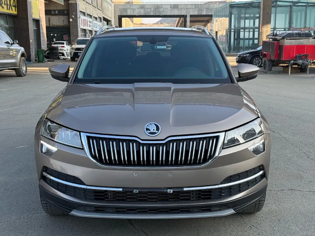 2019 Skoda Karoq 1.4T 150HP L4 7DCT,autocango,china used car exporter,china ev exporter,chinese used car exporter,chinese used ev exporter
