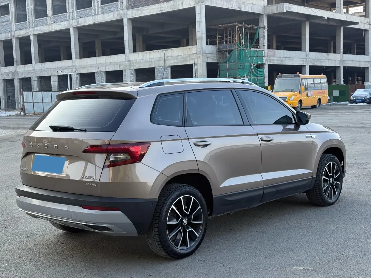 2019 Skoda Karoq 1.4T 150HP L4 7DCT,autocango,china used car exporter,china ev exporter,chinese used car exporter,chinese used ev exporter
