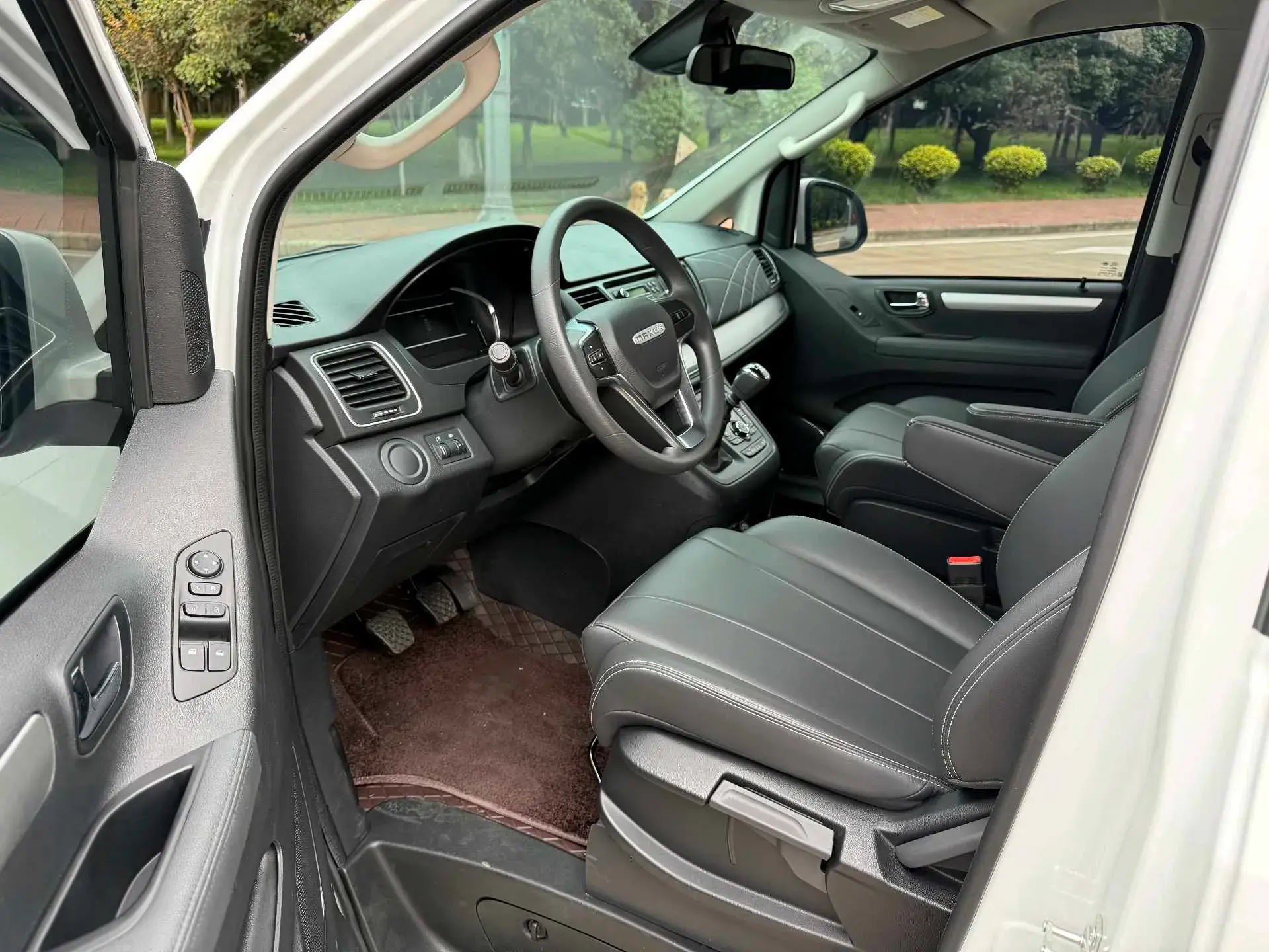 2023 MAXUS G10 thumbnail 4