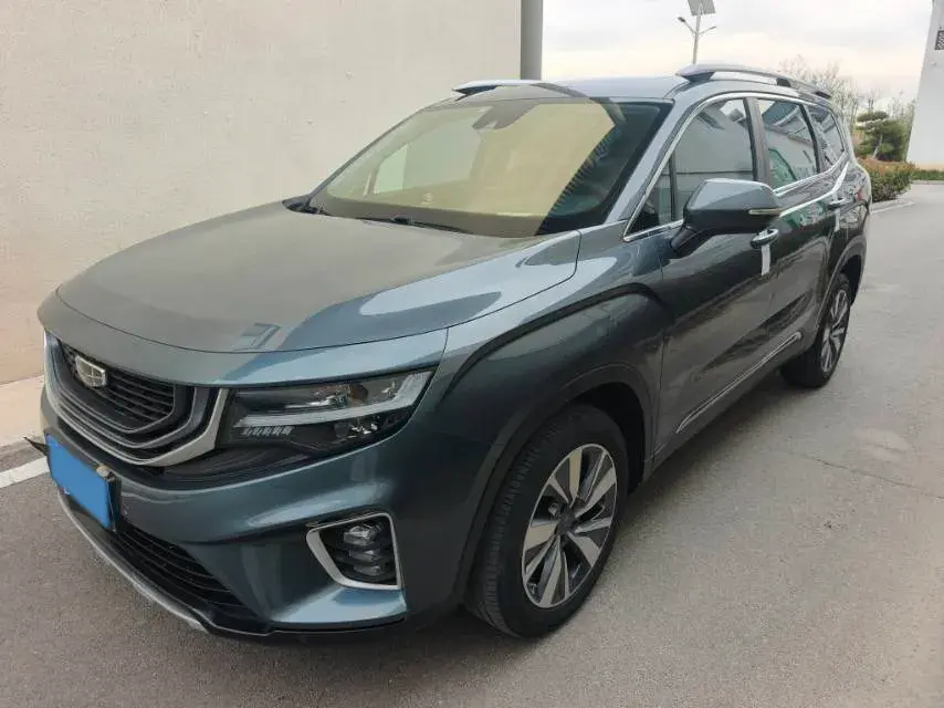 2020 GEELY OKAVANGO view 1