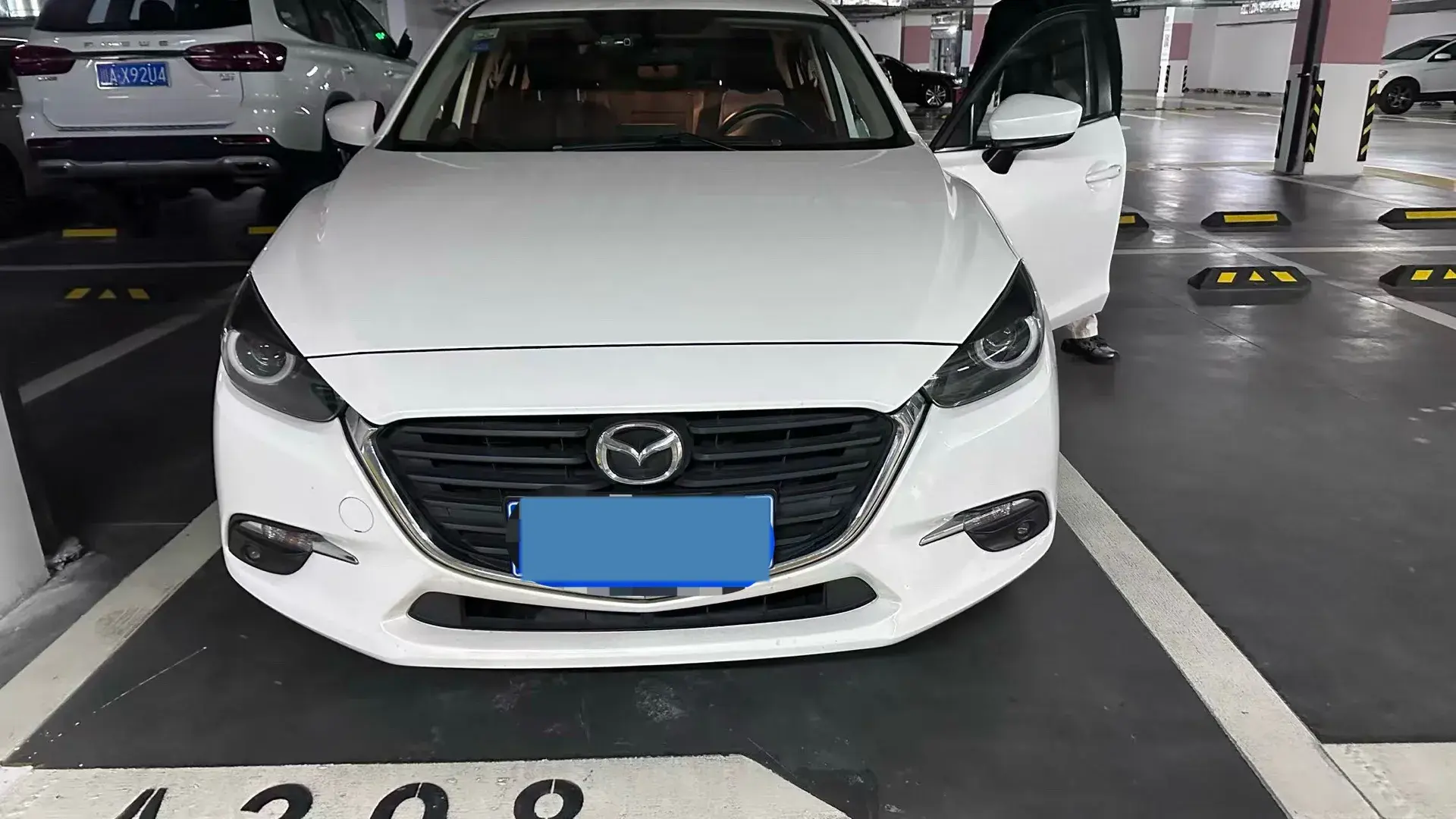 2017 MAZDA 3 thumbnail 2