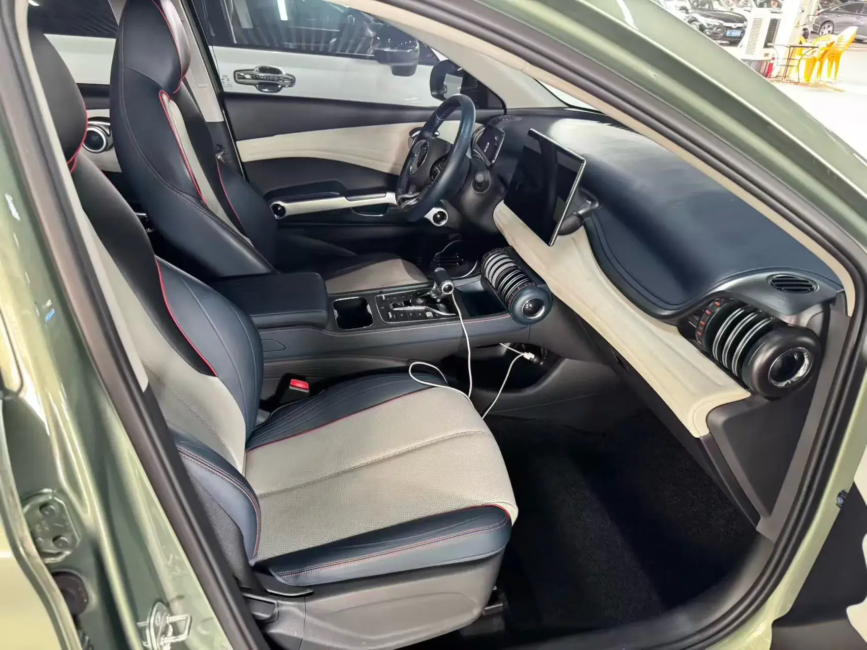 2023 BYD YUAN thumbnail 2