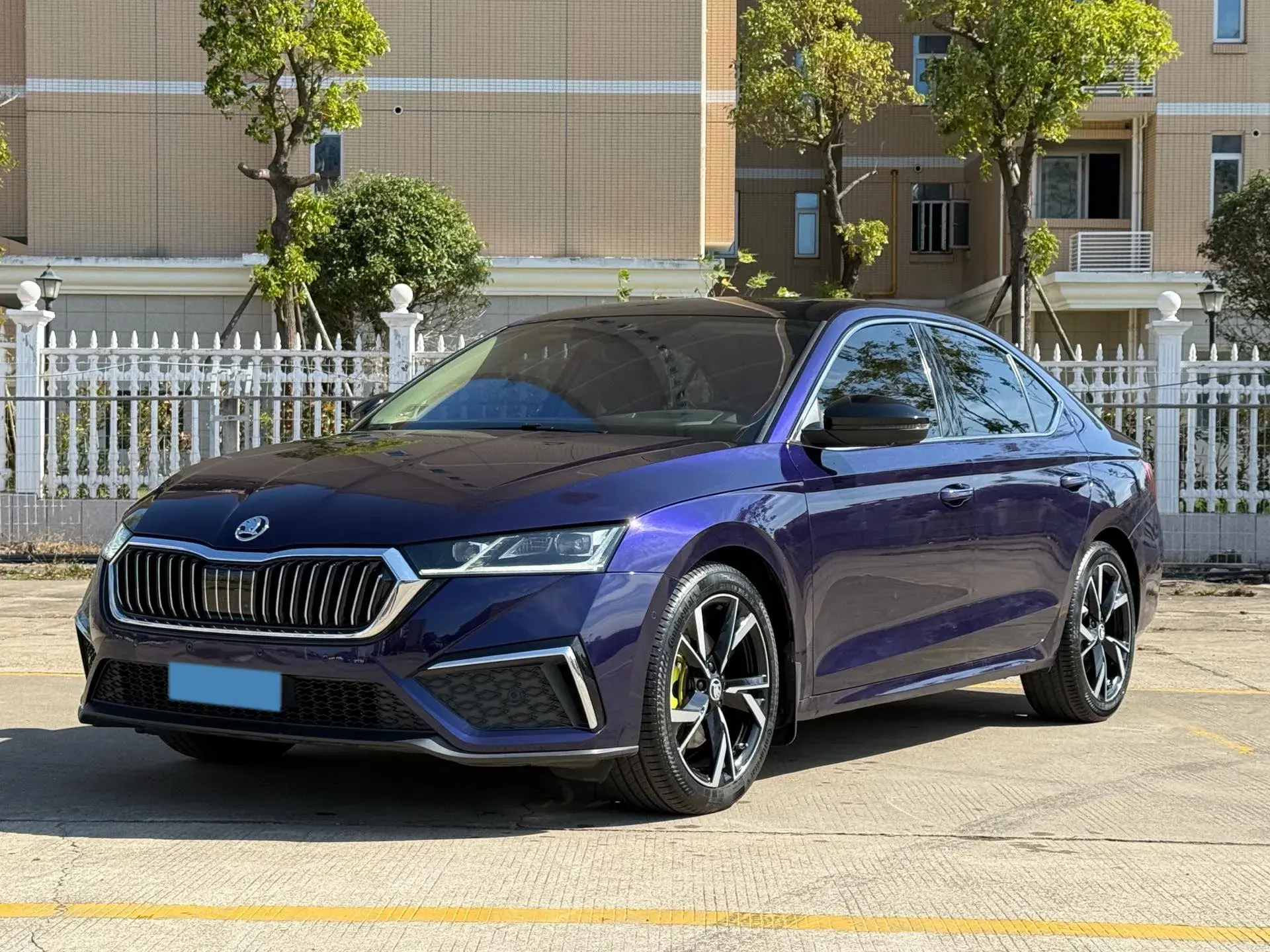 2021 SKODA OCTAVIA view 1