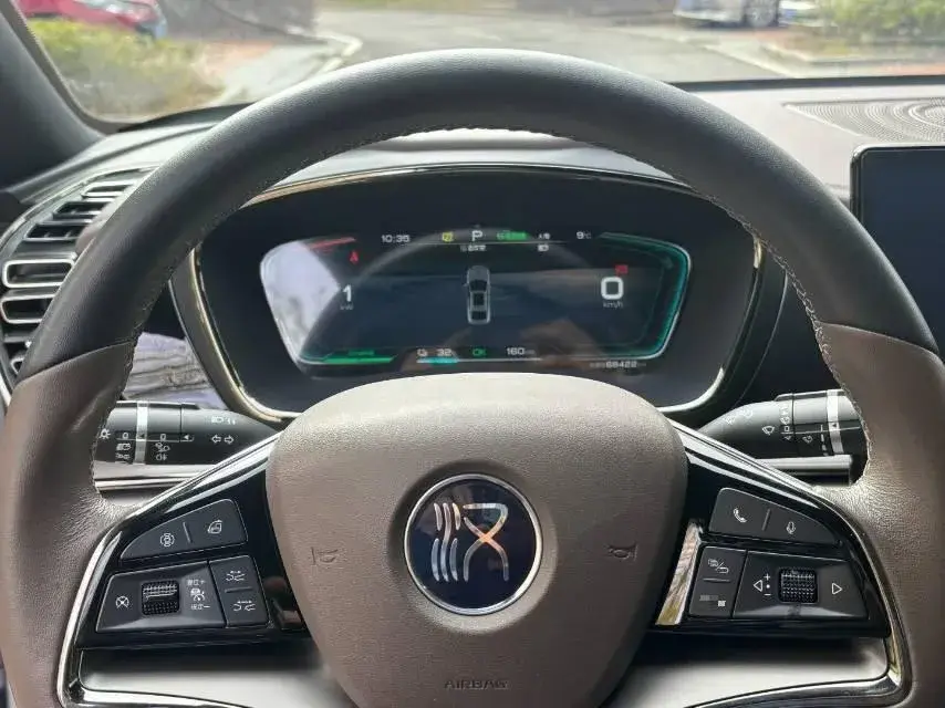 2021 BYD HAN thumbnail 2