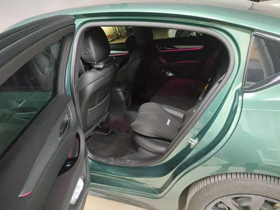 2025 CADILLAC CT5 thumbnail 3