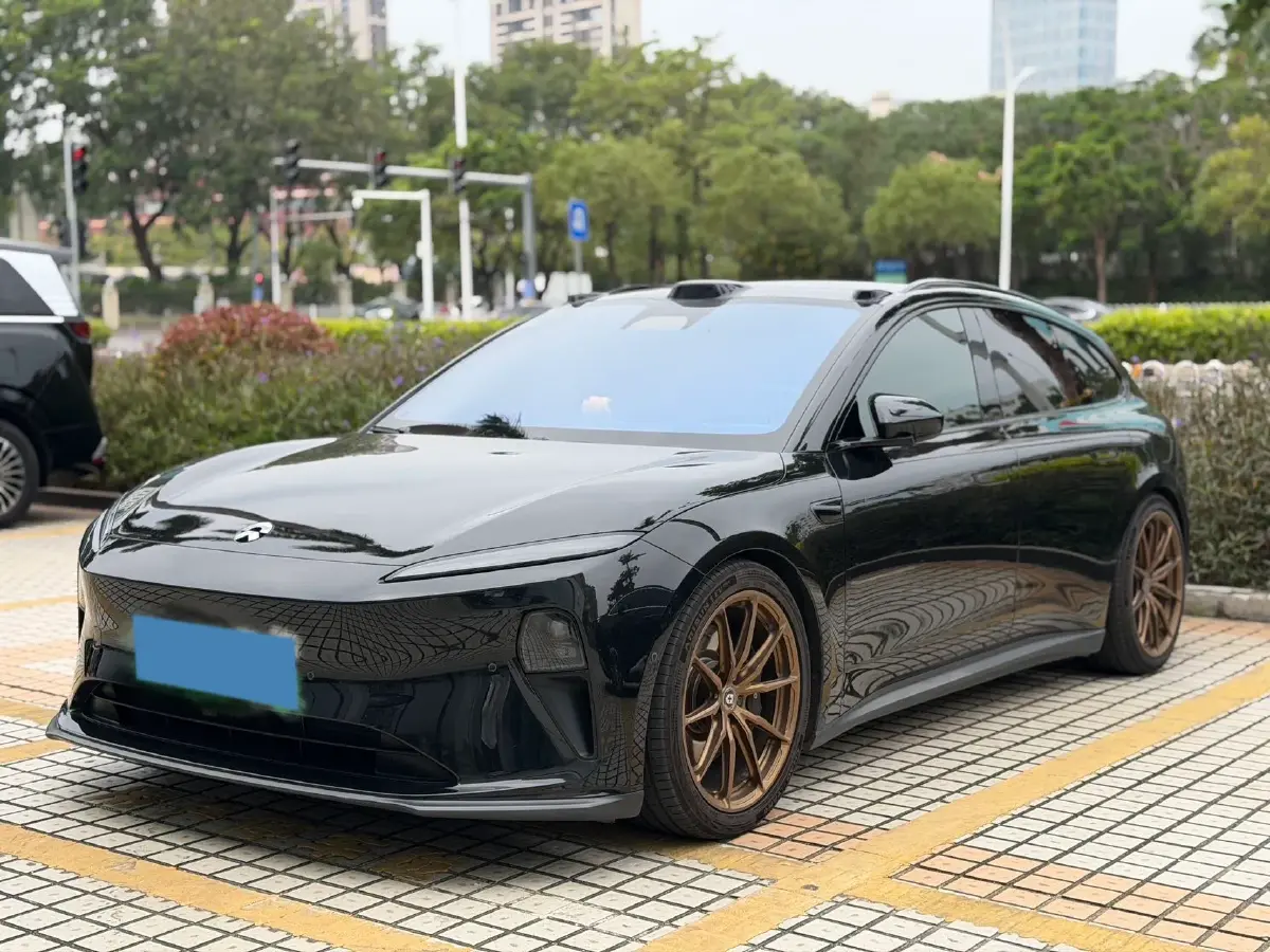 2024 NIO ET5T BEV 75KWH