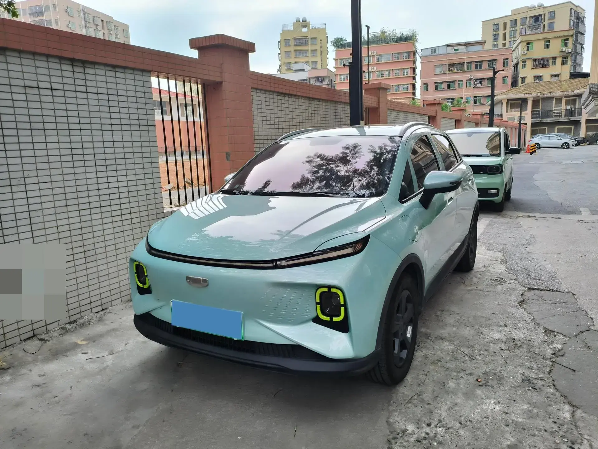 2022 GEOMETRY E view 1