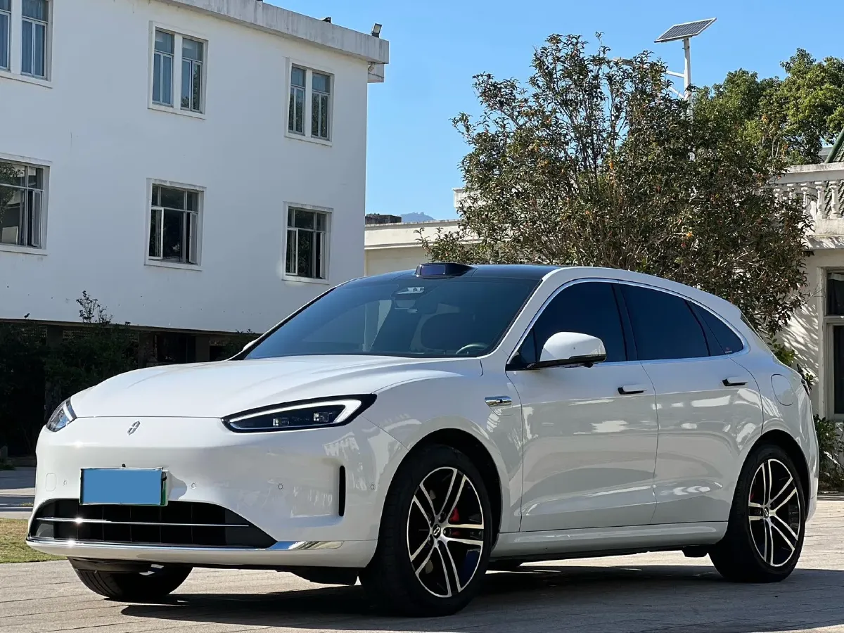 2025 AITO AITO M5 1.5T 152HP L4 REEV 42KWH,autocango,china used car exporter,china ev exporter,chinese used car exporter,chinese used ev exporter