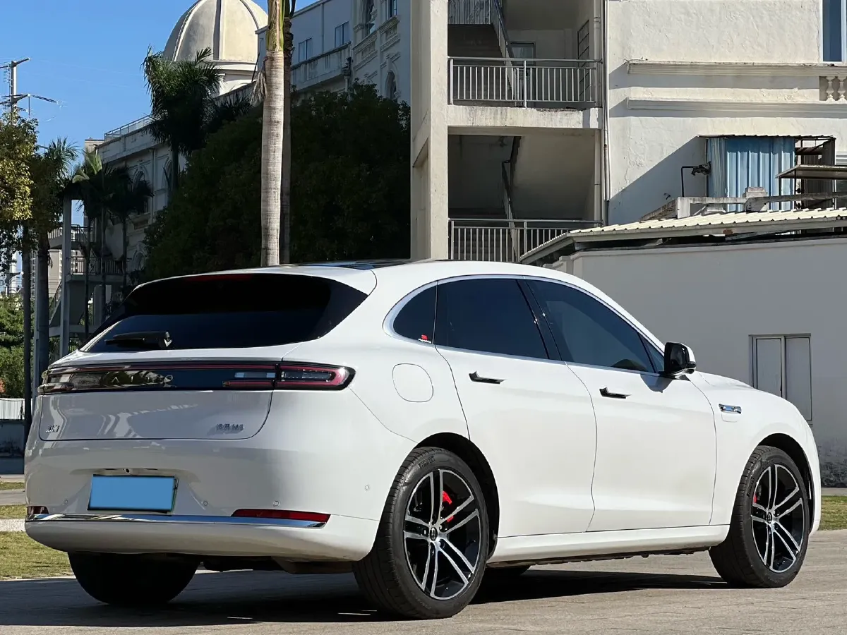 2025 AITO AITO M5 1.5T 152HP L4 REEV 42KWH,autocango,china used car exporter,china ev exporter,chinese used car exporter,chinese used ev exporter