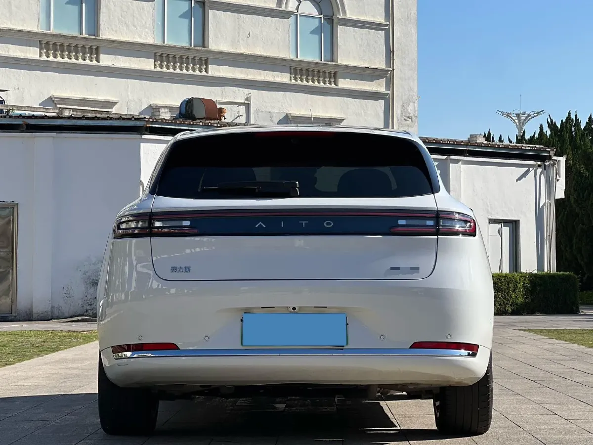 2025 AITO AITO M5 1.5T 152HP L4 REEV 42KWH,autocango,china used car exporter,china ev exporter,chinese used car exporter,chinese used ev exporter