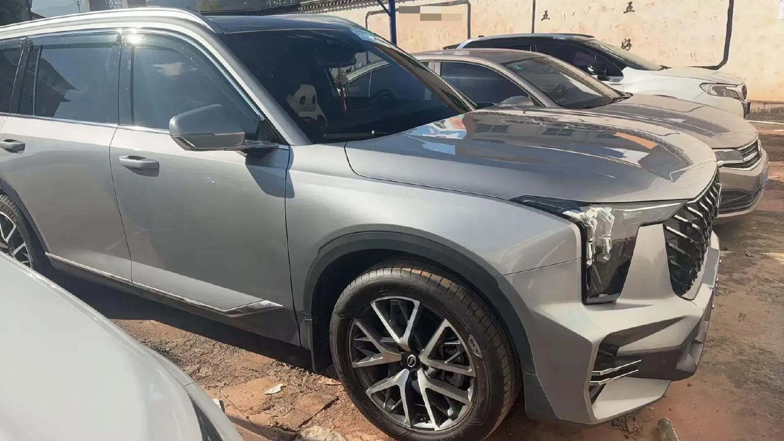 2022 GAC Trumpchi GS8 2.0T 252HP L4 8AT,autocango,china used car exporter,china ev exporter,chinese used car exporter,chinese used ev exporter