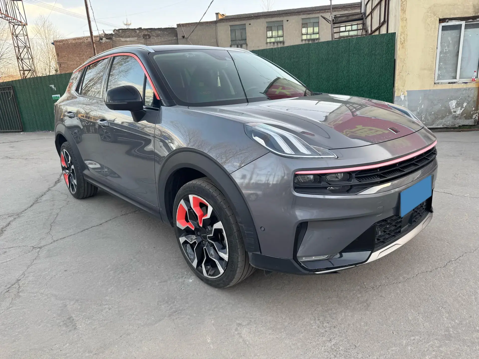 2020 LYNK&CO 06 thumbnail 2