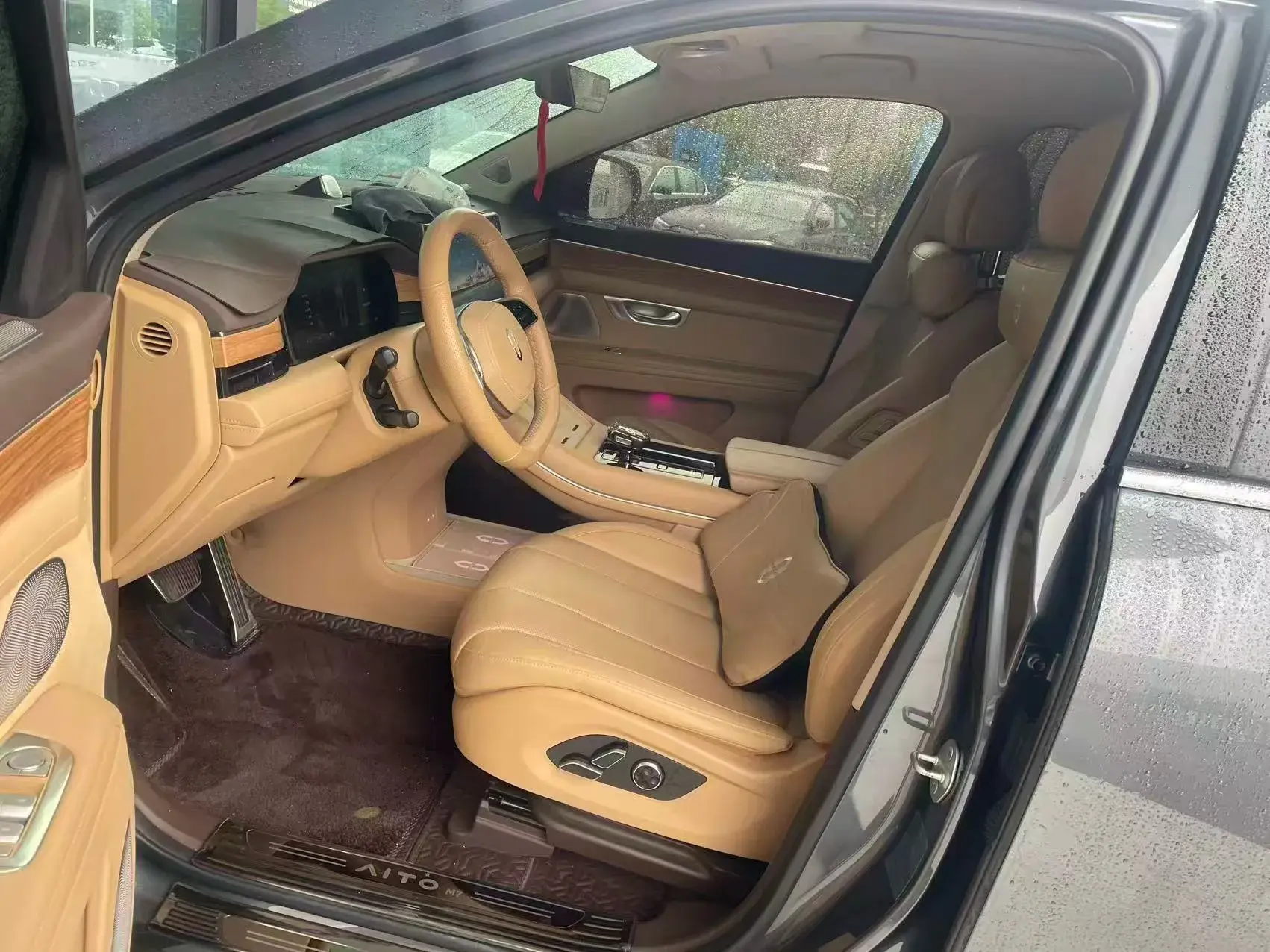 2024 AITO AITO thumbnail 3