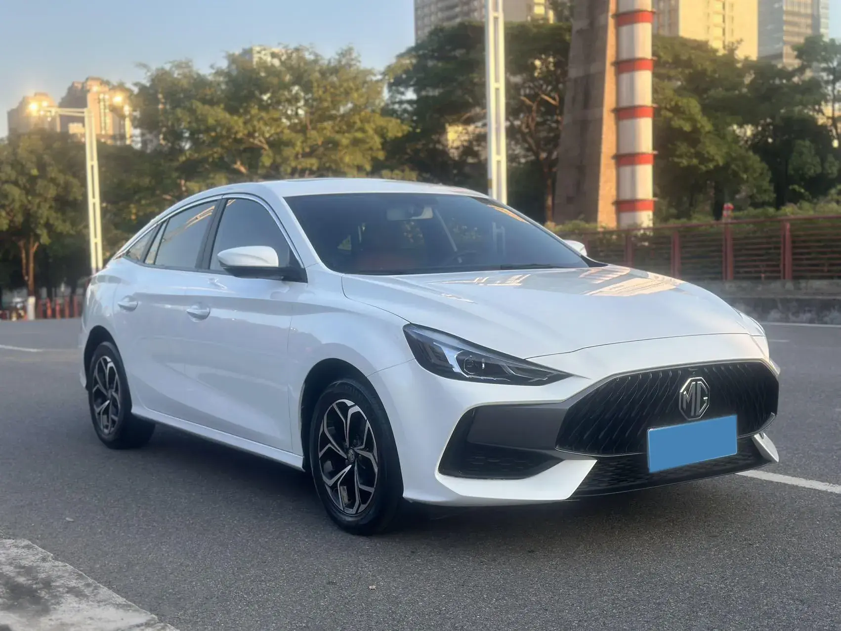 2021 MG 5 thumbnail 3