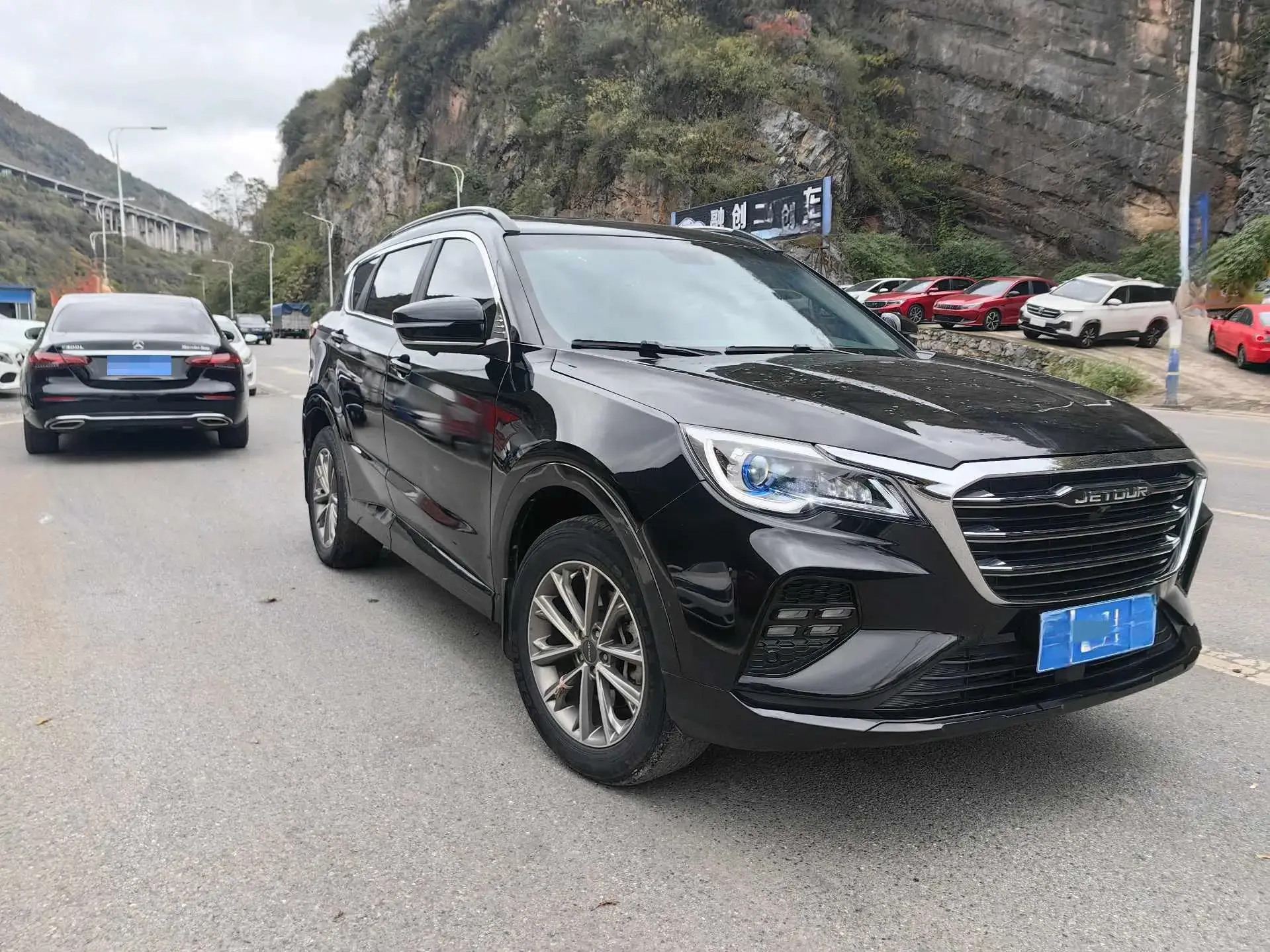 2020 JETOUR X70 thumbnail 3