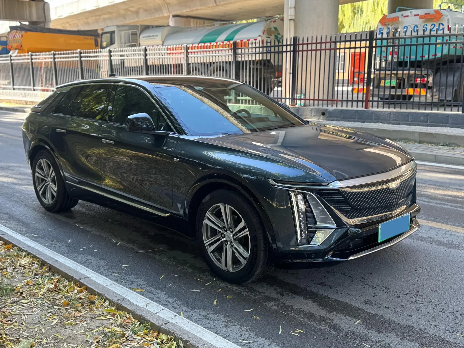 2022 CADILLAC IQ thumbnail 3