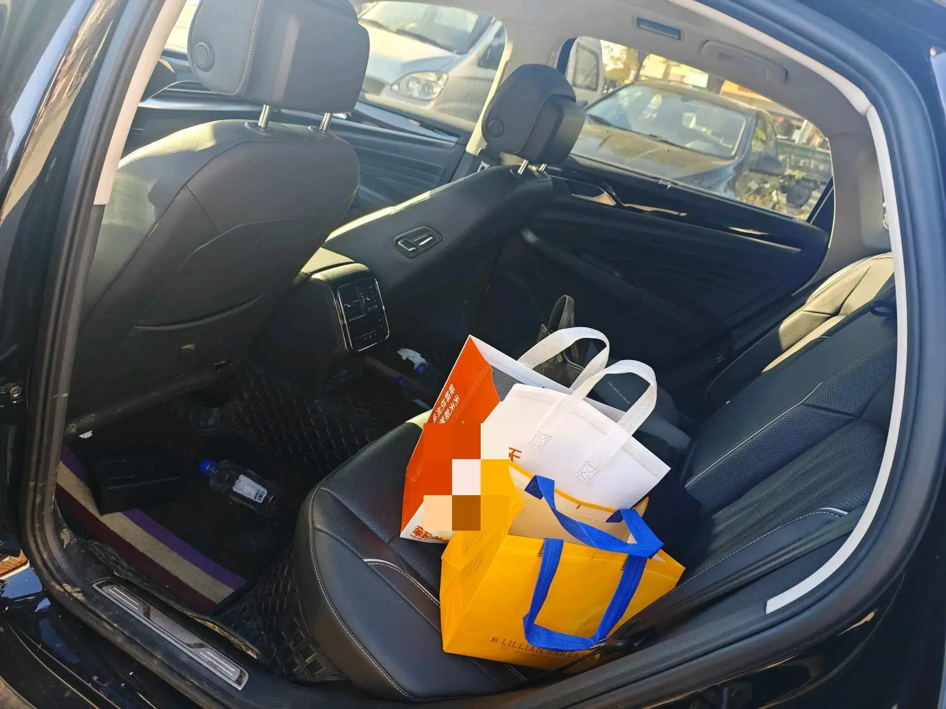 2023 VOLKSWAGEN PASSAT thumbnail 4