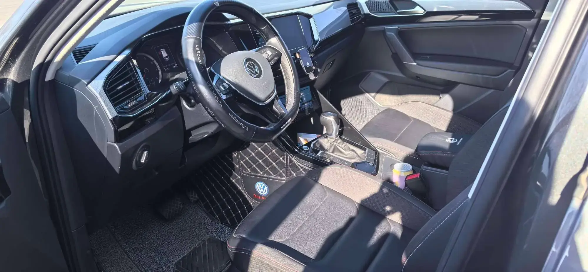 2022 VOLKSWAGEN TAYRON thumbnail 2