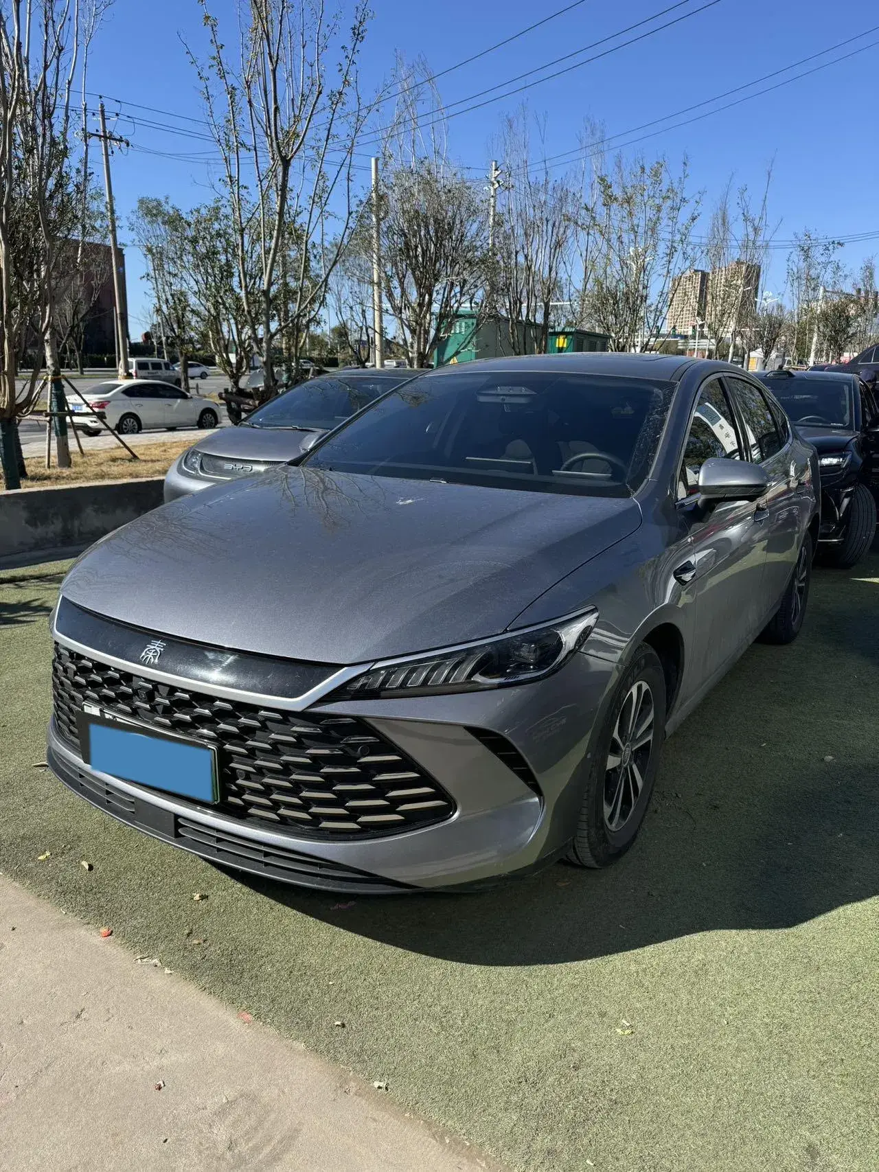 2025 BYD QIN view 1