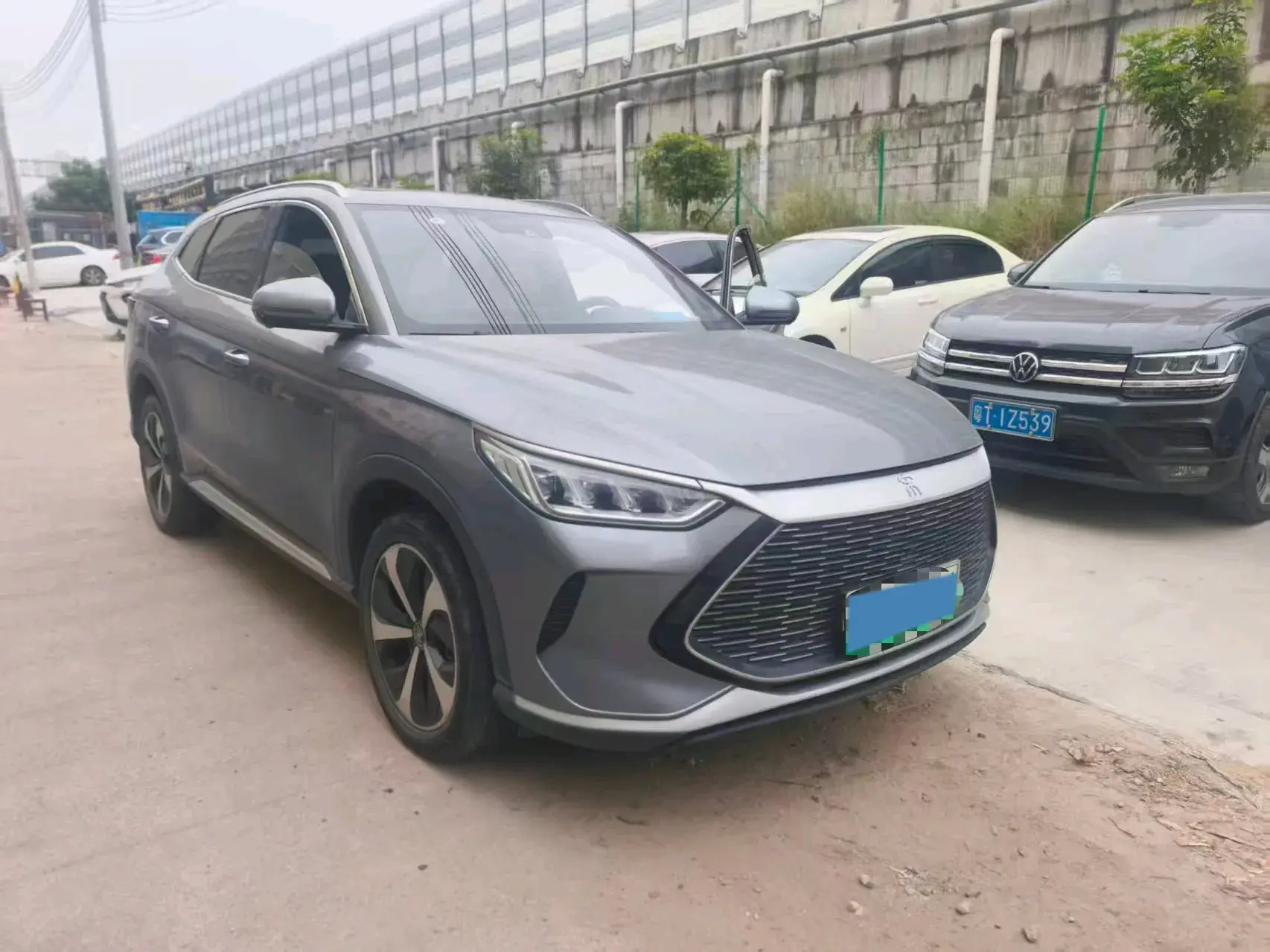 2023 BYD SONG thumbnail 2