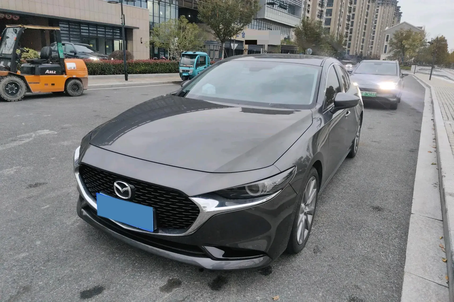 2023 MAZDA 3 view 1